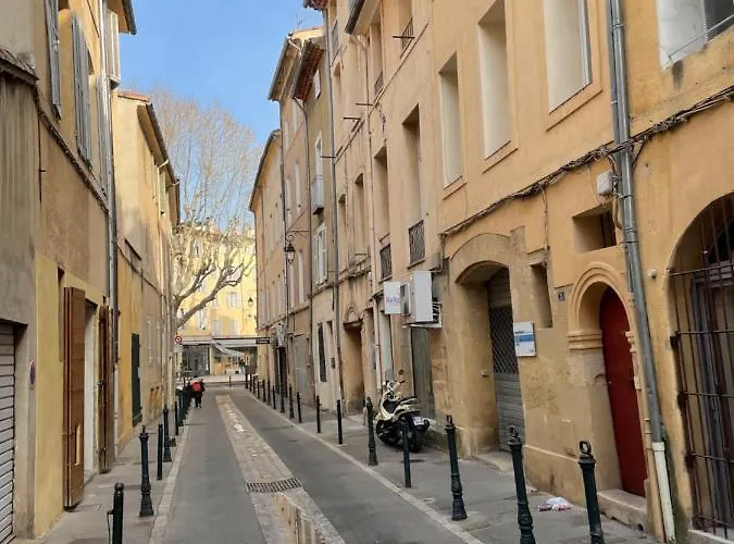 Studio plein centre aix en Provence